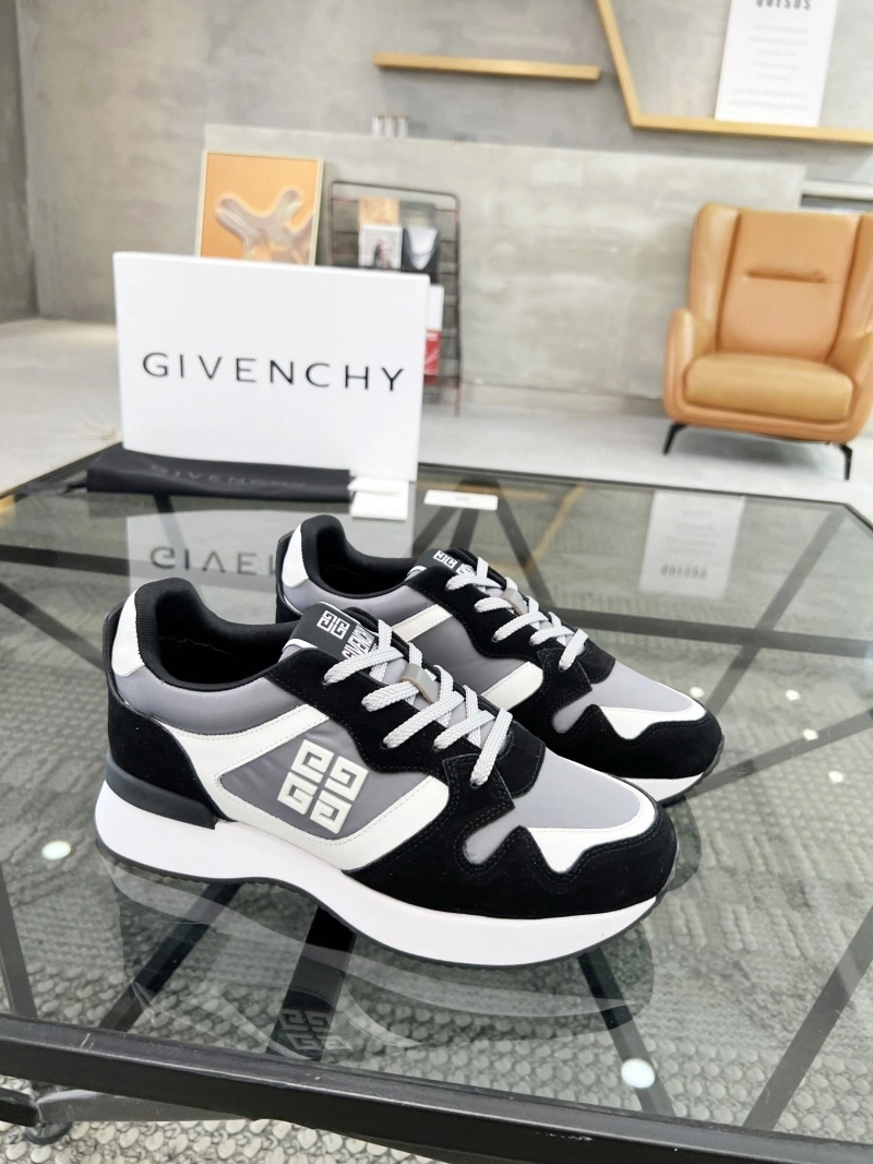 Gxvxnchy Sneakers Practical 153716
