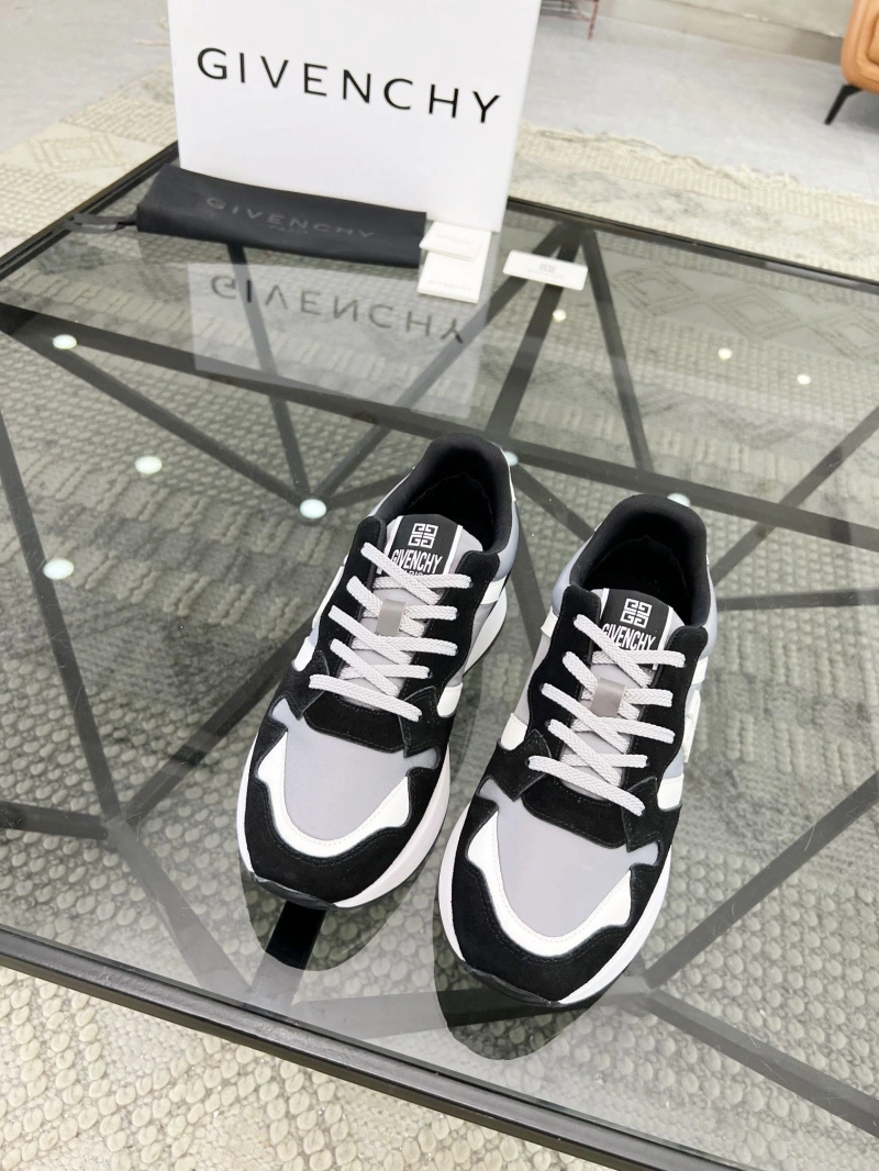 Gxvxnchy Sneakers Practical 153716