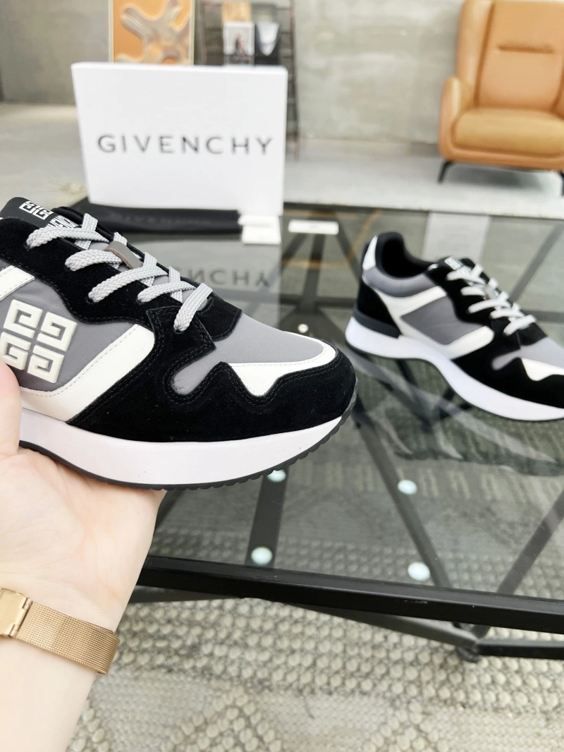 Gxvxnchy Sneakers Practical 153716
