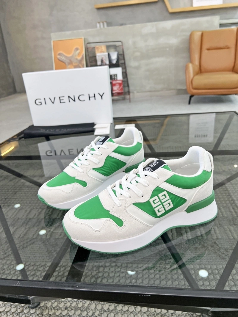 Minimalist Gxvxnchy Sneakers 153713