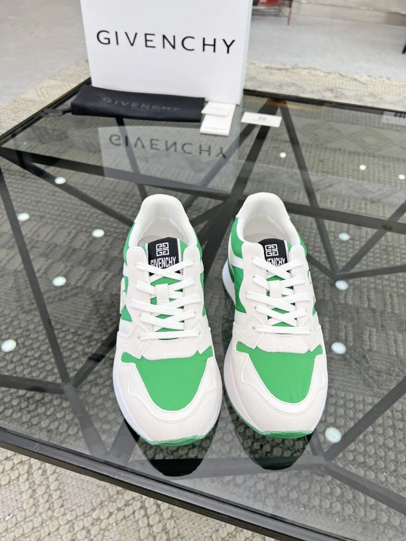 Minimalist Gxvxnchy Sneakers 153713