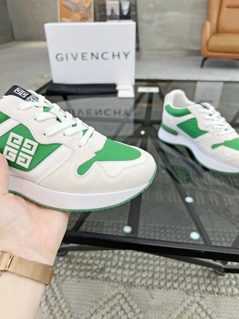 Minimalist Gxvxnchy Sneakers 153713