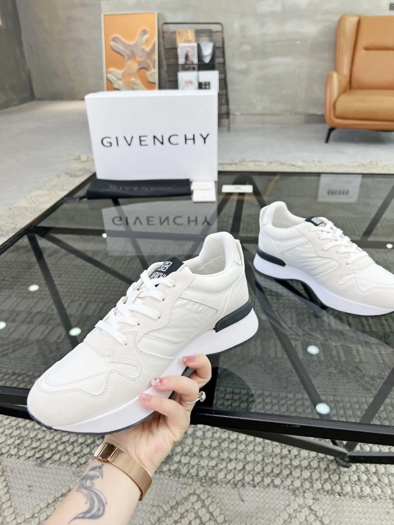 GoAnywhere Gxvxnchy Sneakers 153715