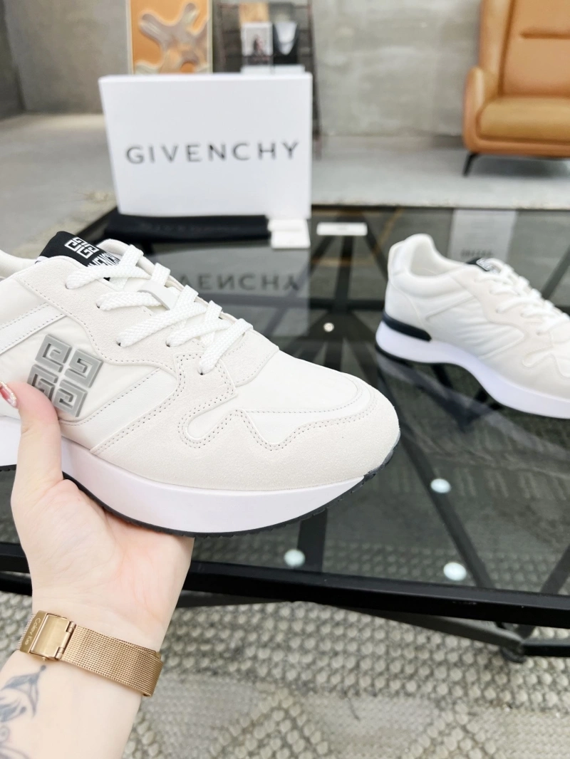 GoAnywhere Gxvxnchy Sneakers 153715