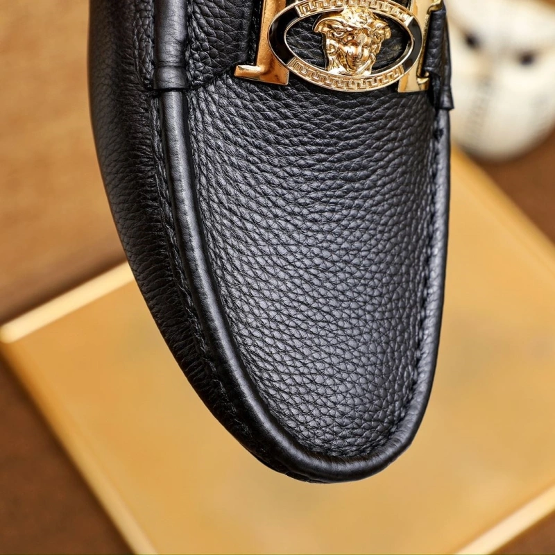 WellDesigned Gxvxnchy Leather Shoes 153820