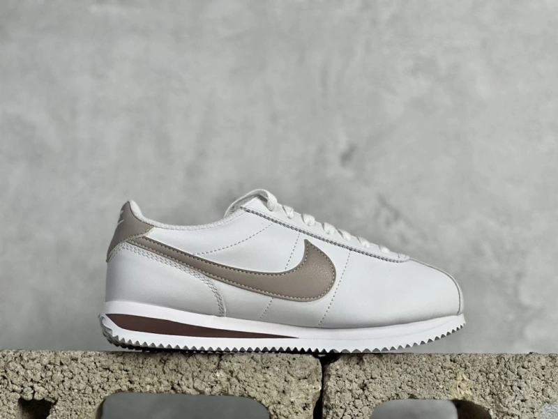 Sleek Nxkx Sneakers 199110