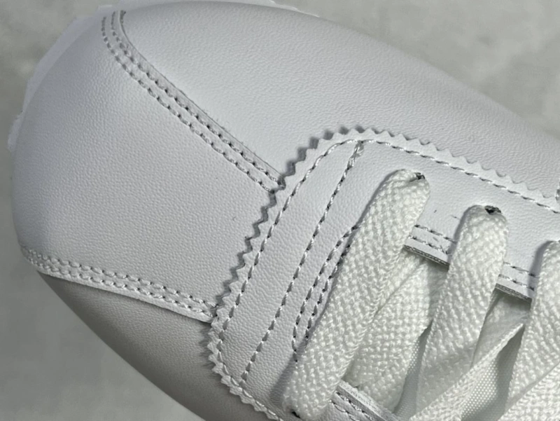 Sleek Nxkx Sneakers 199110