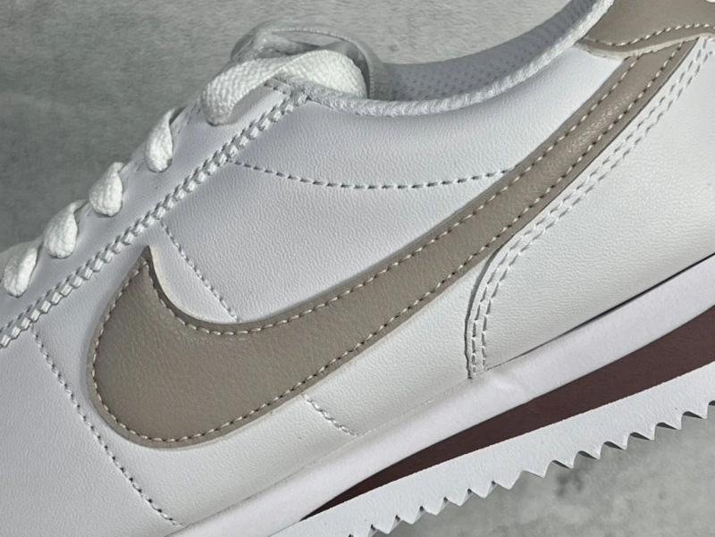 Sleek Nxkx Sneakers 199110