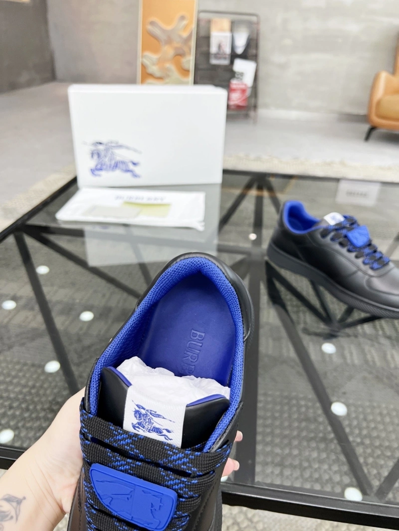 Stylish Bxrbxrry Sneakers 115274