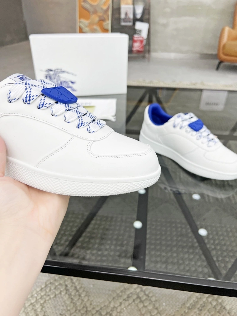 Vibrant Bxrbxrry Sneakers 115269