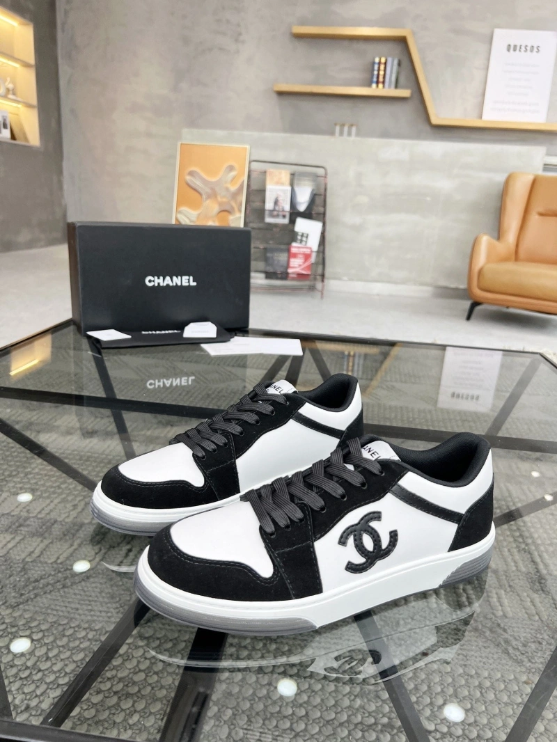 Durable Chxnxl Sneakers 127828