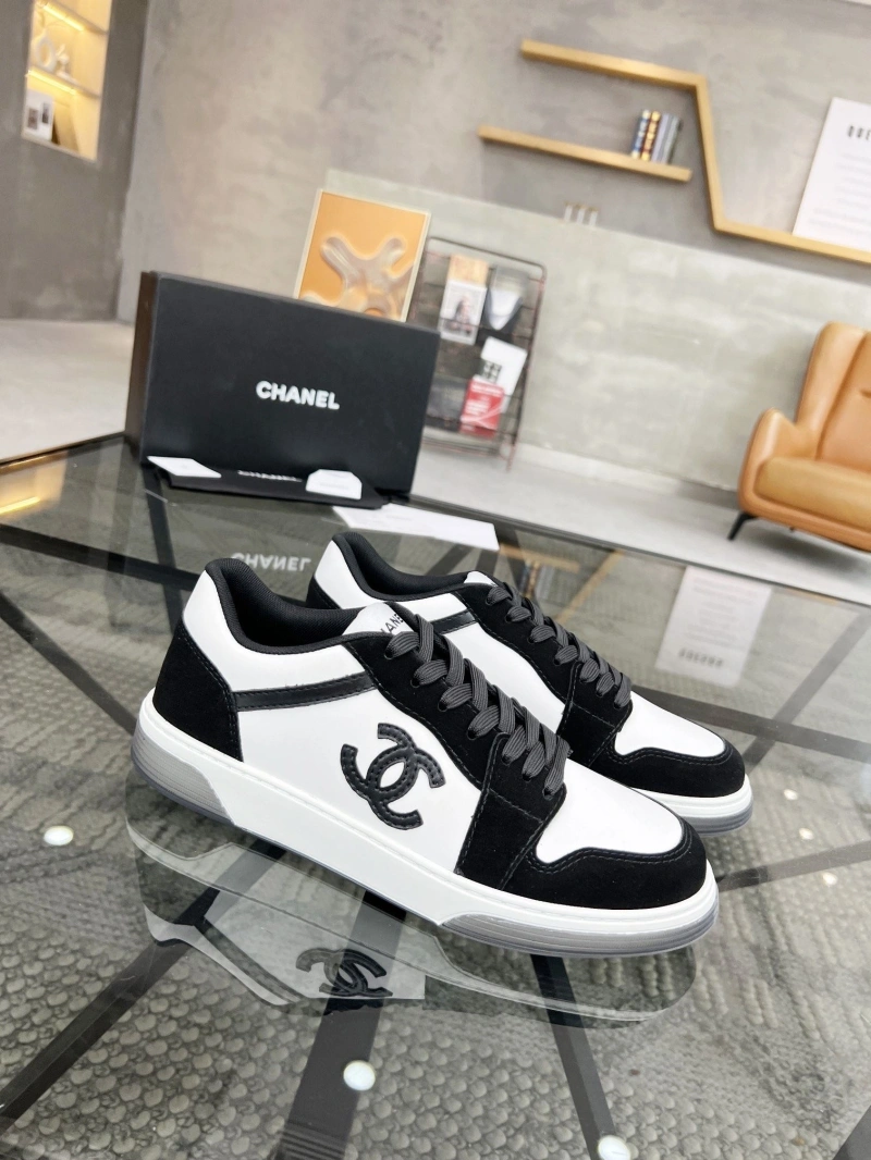Durable Chxnxl Sneakers 127828