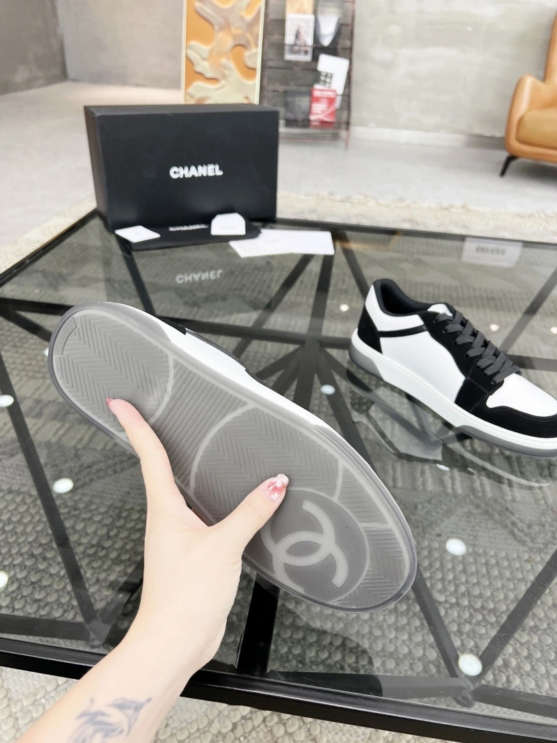 Durable Chxnxl Sneakers 127828