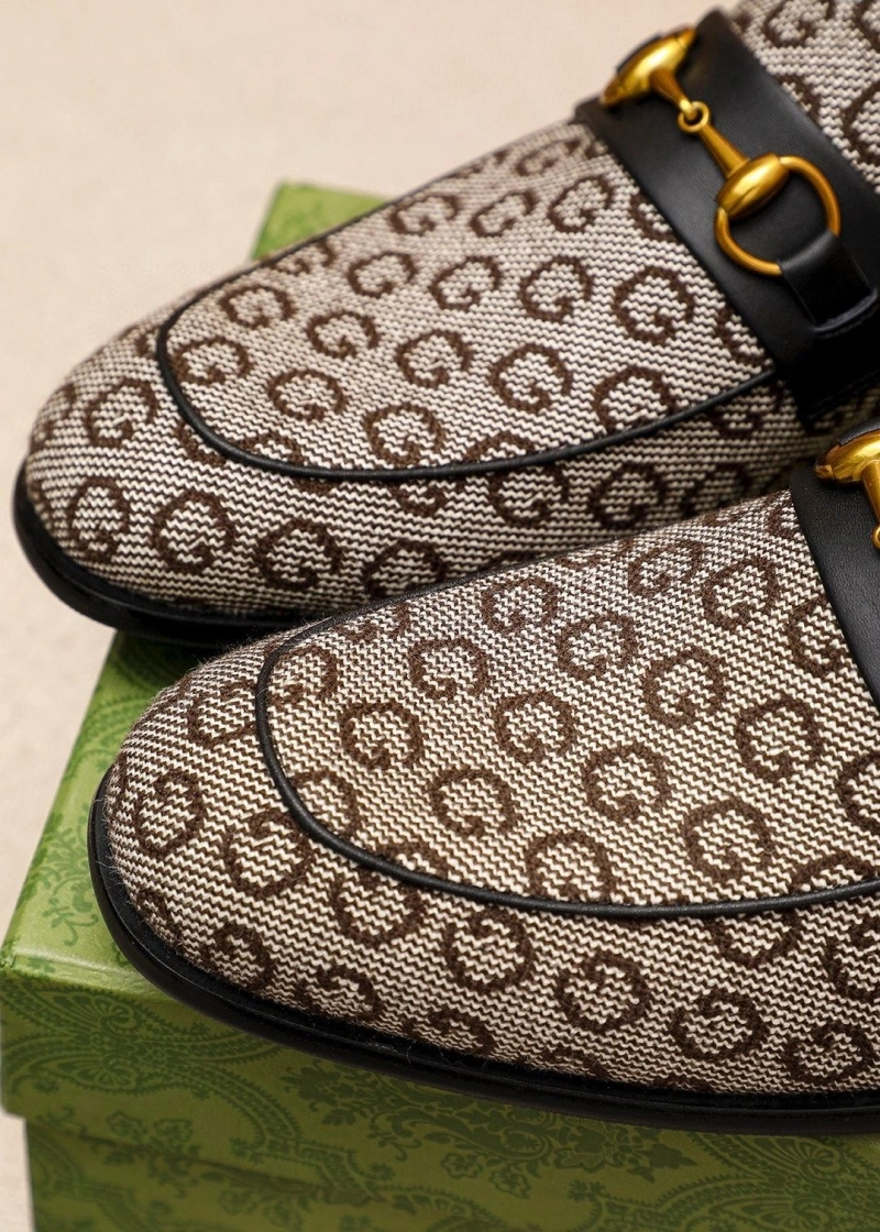 Stylish Gxccx Leather Shoes 163266