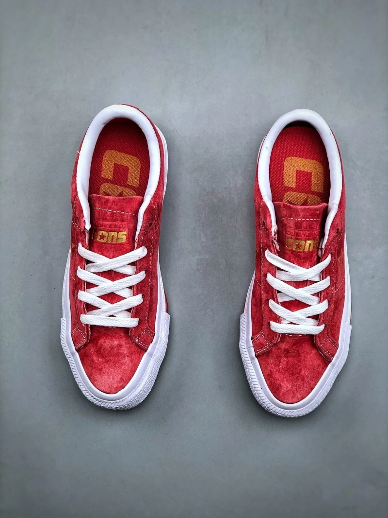 Trendsetting Gxvxnchy Sneakers 154331