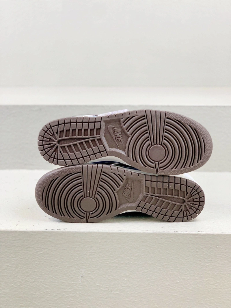 Flexible Nxkx Sneakers 200118