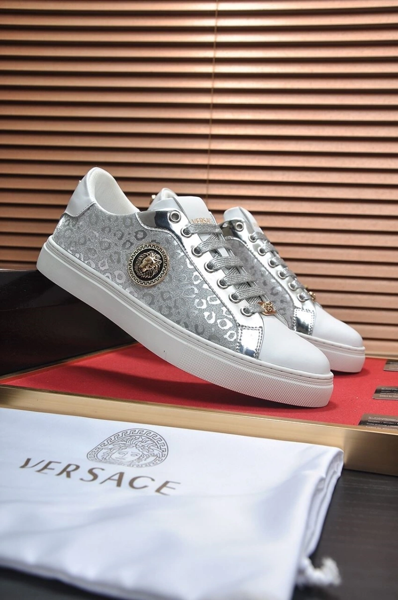 WellDesigned Gxvxnchy Sneakers 154307