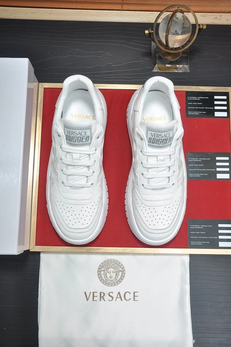 Modern Gxvxnchy Sneakers 154316