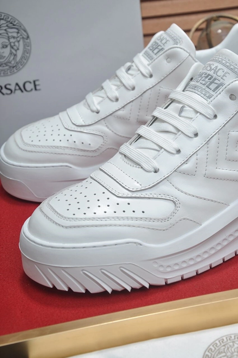 Modern Gxvxnchy Sneakers 154316