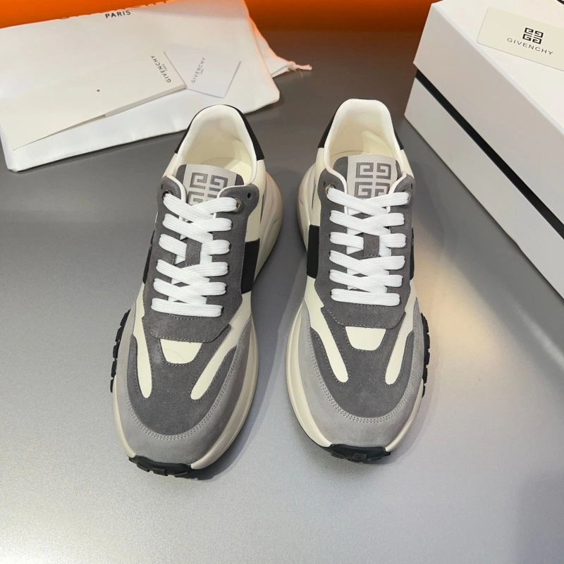 Trendsetting Gxvxnchy Sneakers 154294