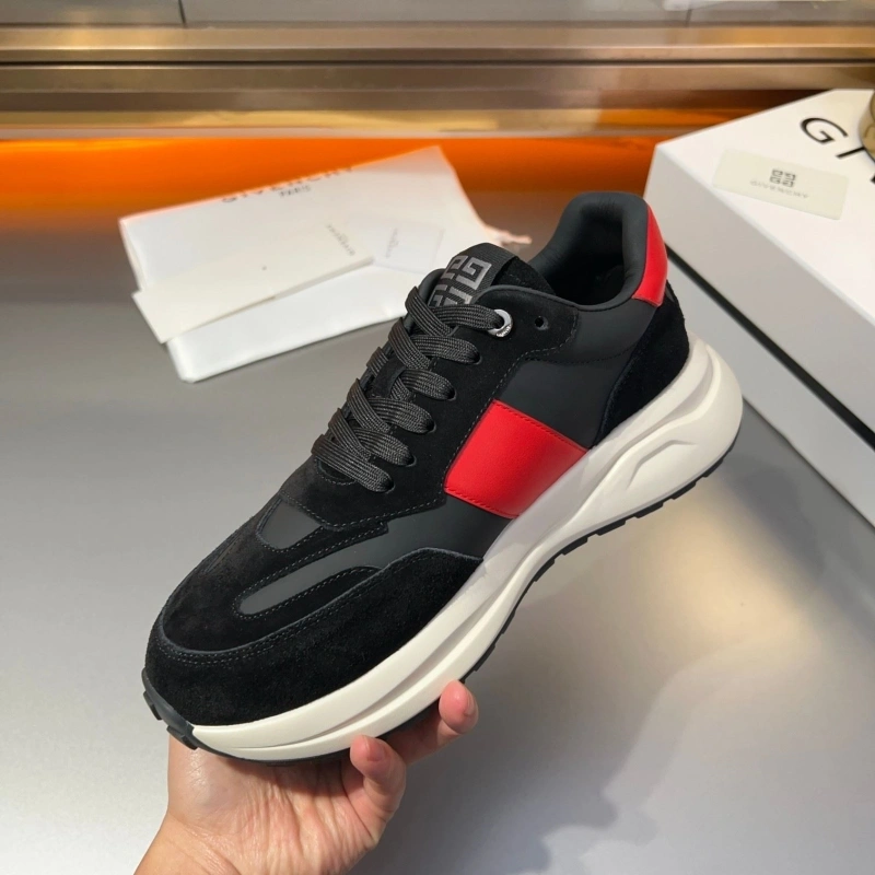 Gxvxnchy Sneakers Classic 154295