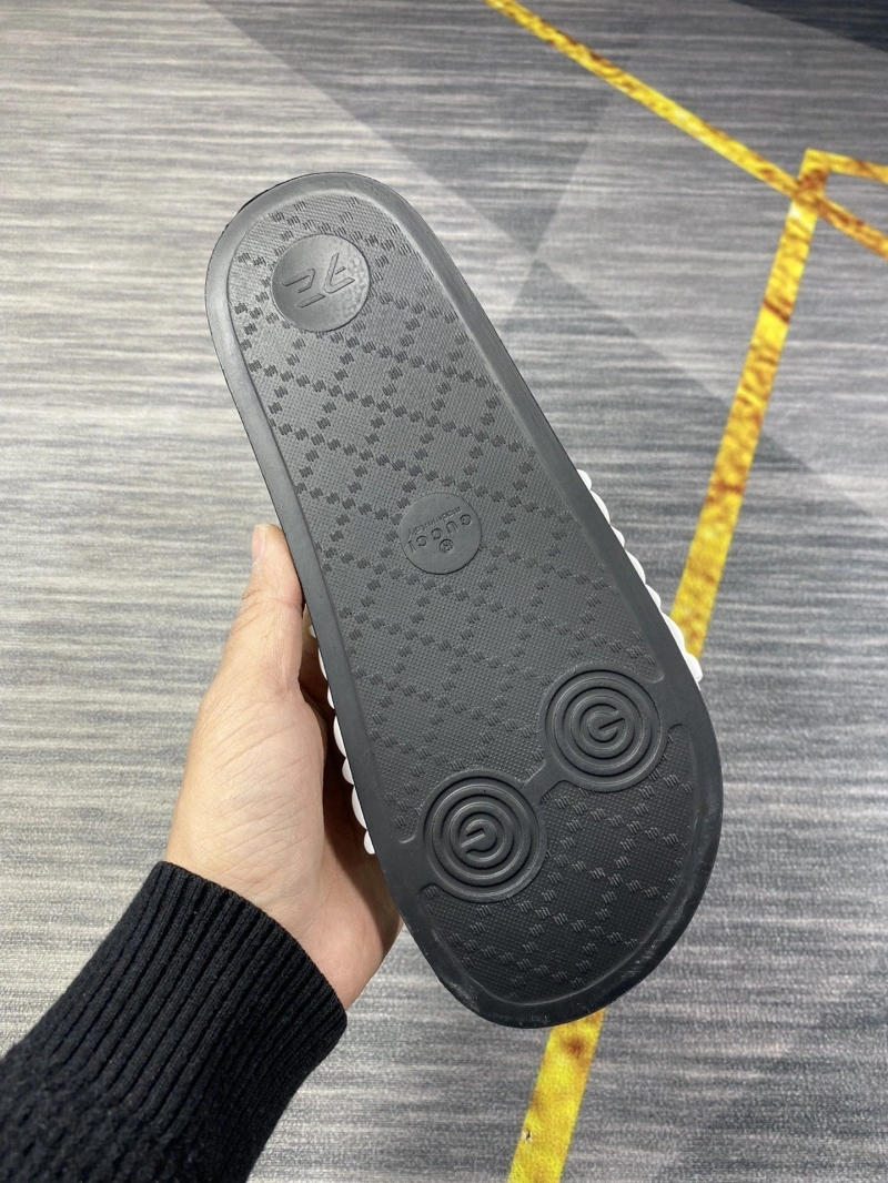 Gxccx Slippers Sophisticated 162733
