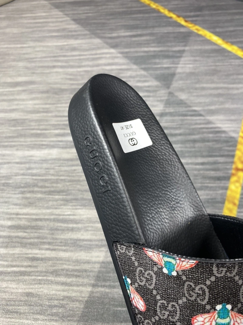 Trendy Gxccx Slippers 162708