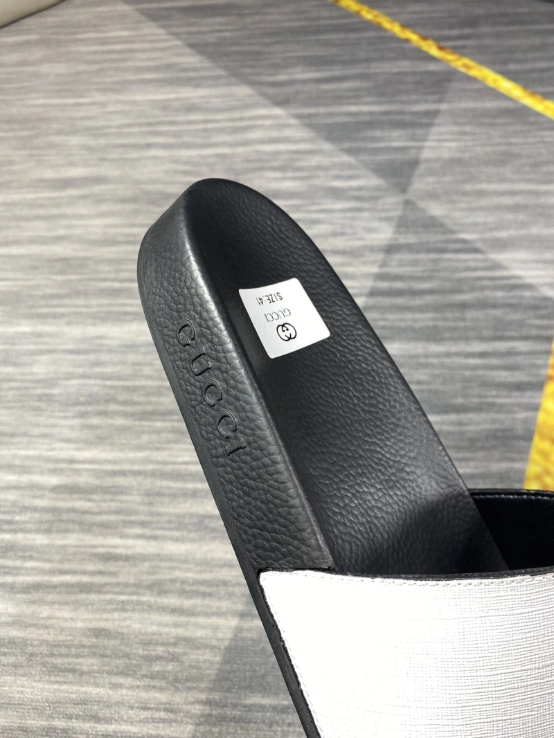 Sleek Gxccx Slippers 162714