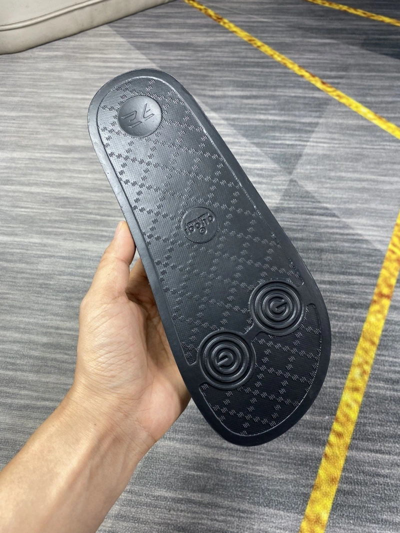 Unique Gxccx Slippers 162704