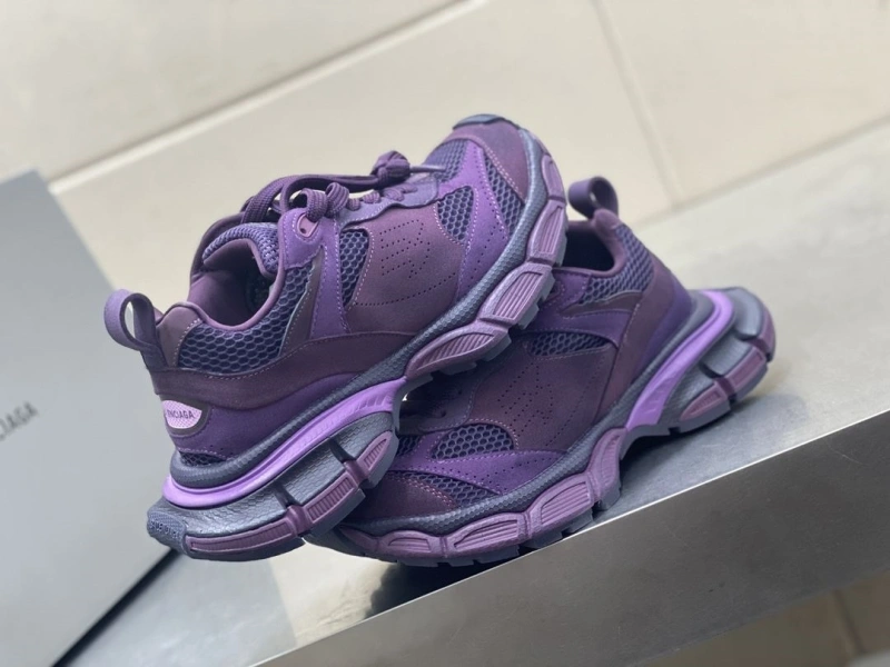 Sleek Bxlxnciaga Sneakers 110053