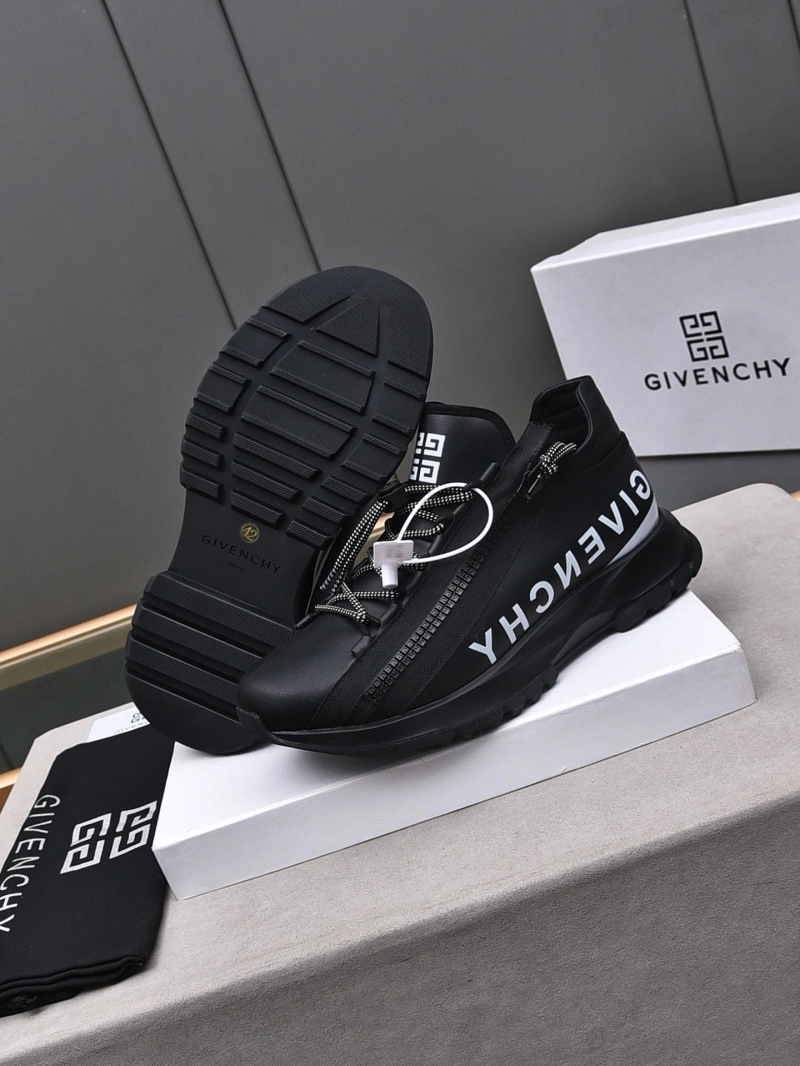 Gxvxnchy Sneakers Cozy 154291