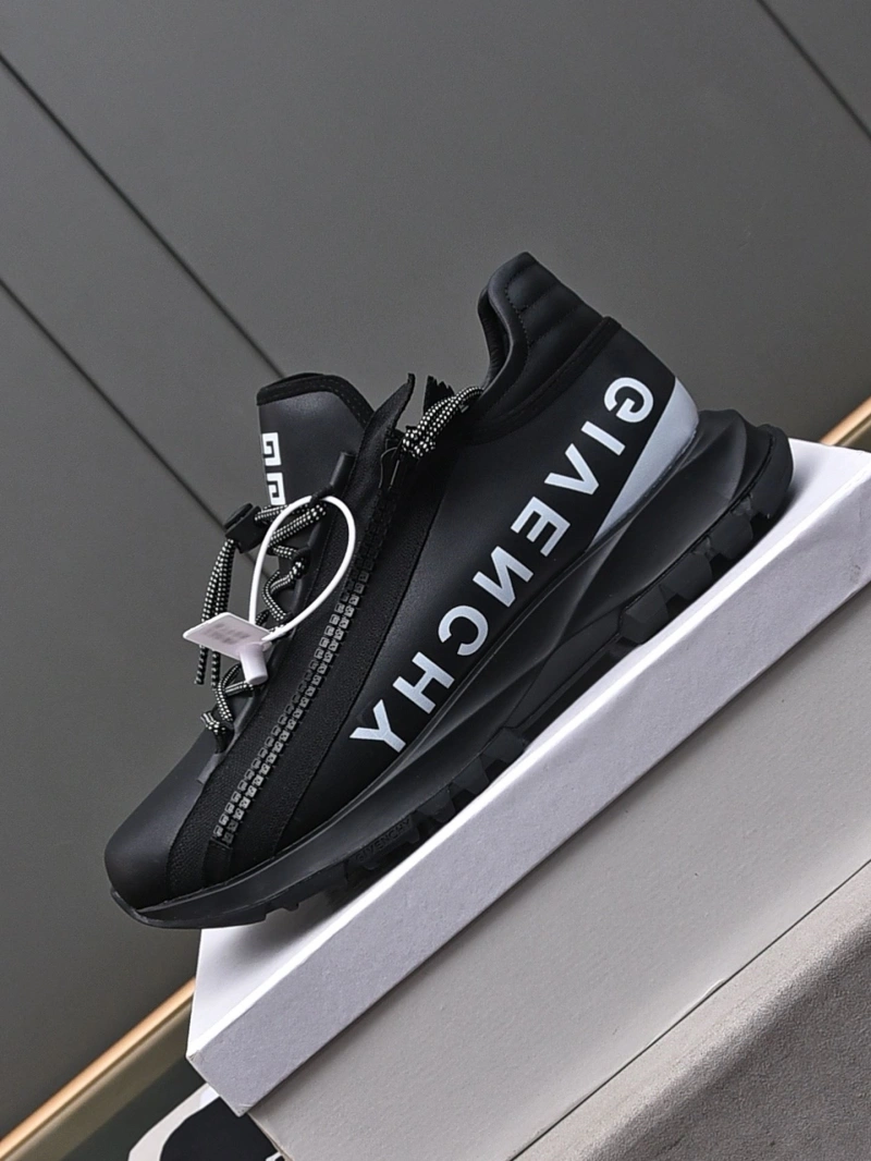 Gxvxnchy Sneakers Cozy 154291