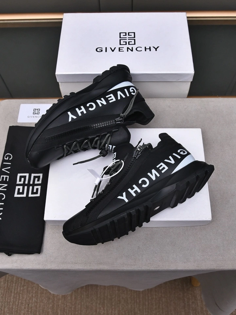 Gxvxnchy Sneakers Cozy 154291