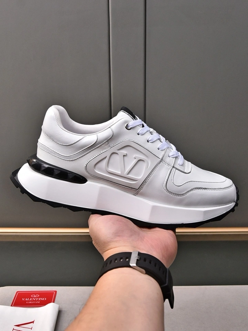 Modern Vxlxntino Sneakers 231590