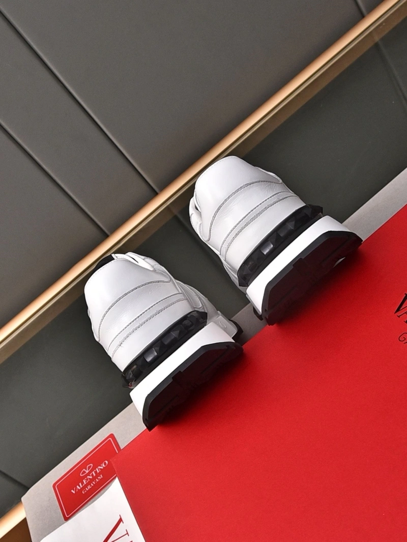 Modern Vxlxntino Sneakers 231590