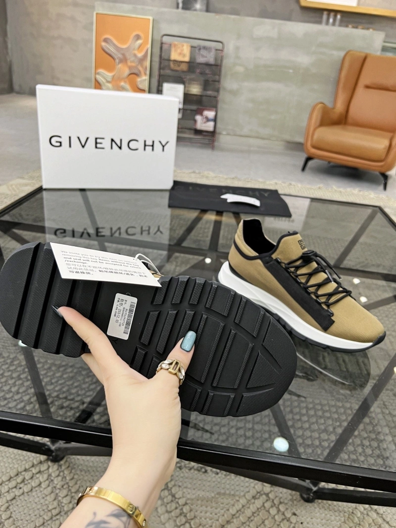 Gxvxnchy Sneakers Affordable 154287