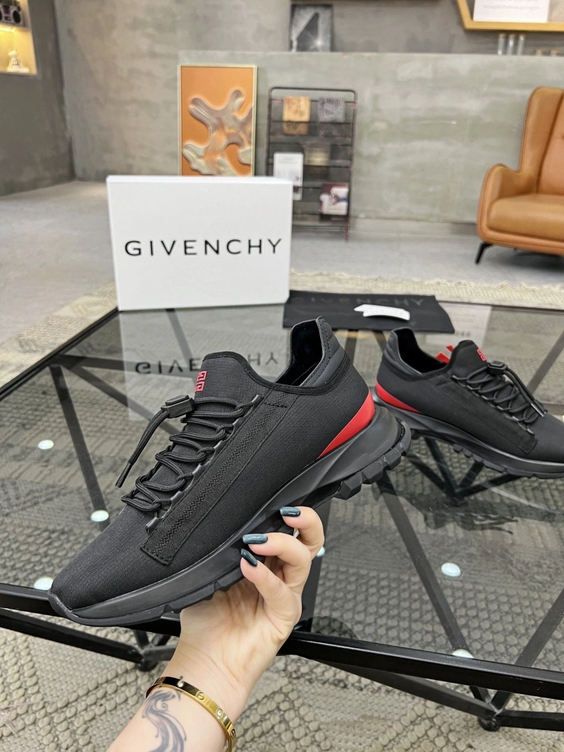 Gxvxnchy Sneakers Functional 154286