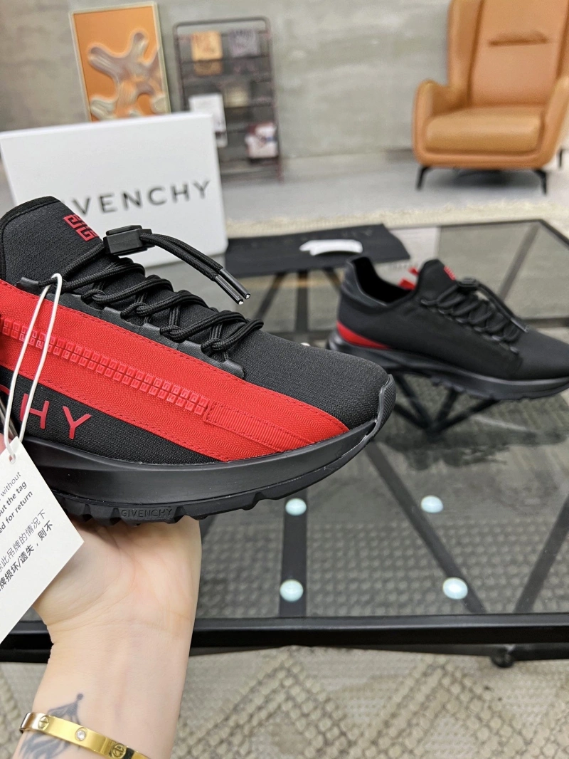 Gxvxnchy Sneakers Functional 154286