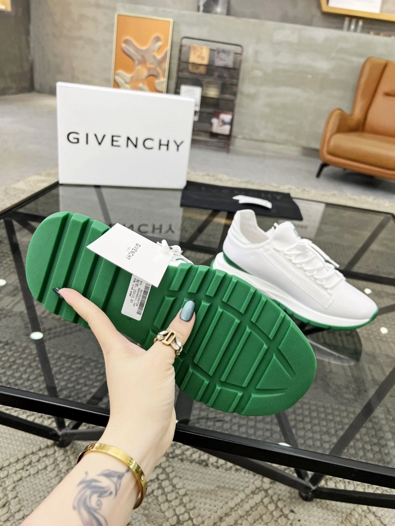Gxvxnchy Sneakers Modern 154285