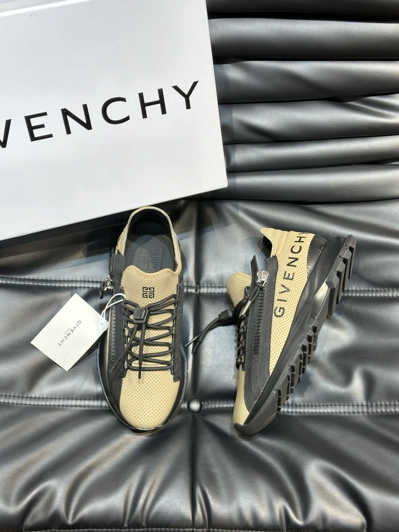 Gxvxnchy Sneakers GoAnywhere 154284