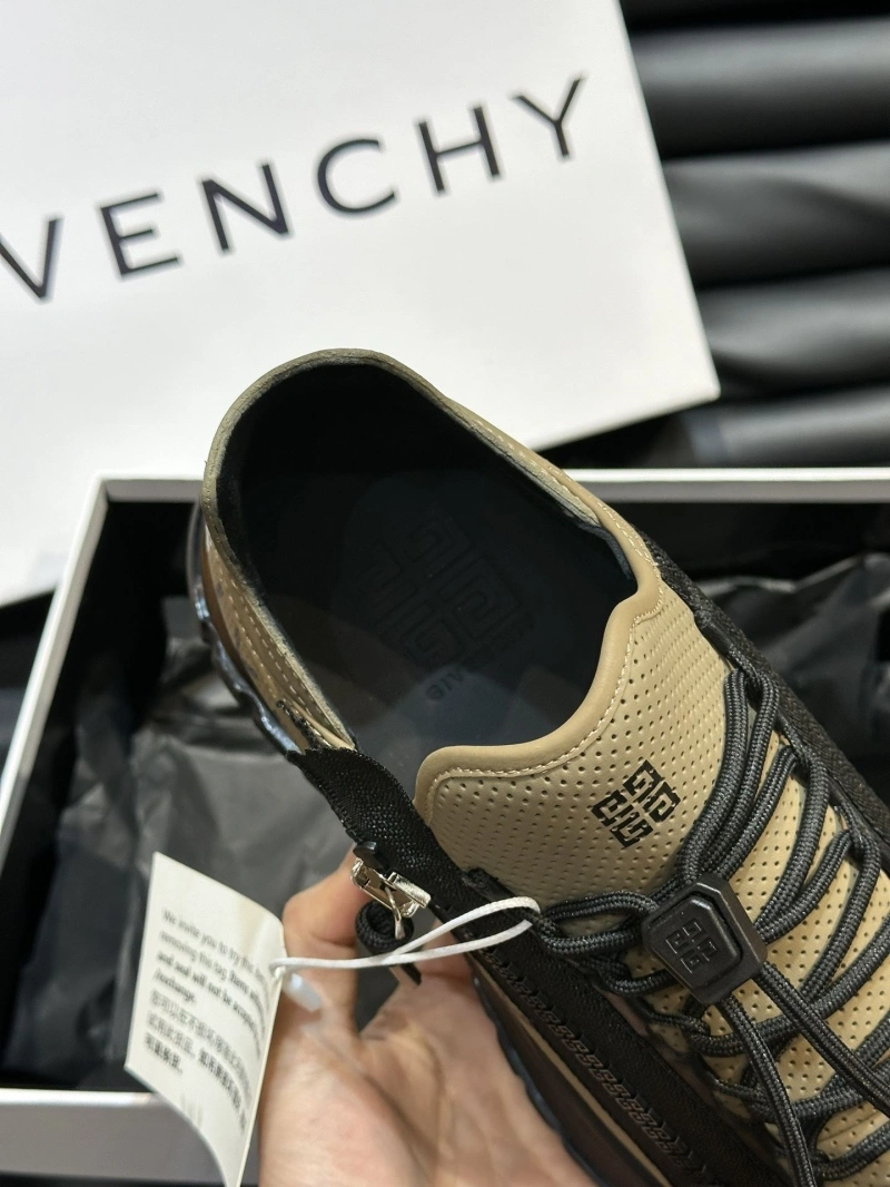 Gxvxnchy Sneakers GoAnywhere 154284