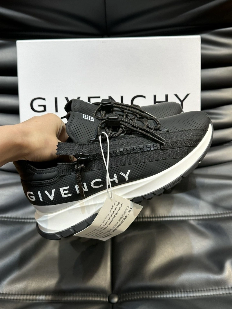 Gxvxnchy Sneakers Affordable 154275