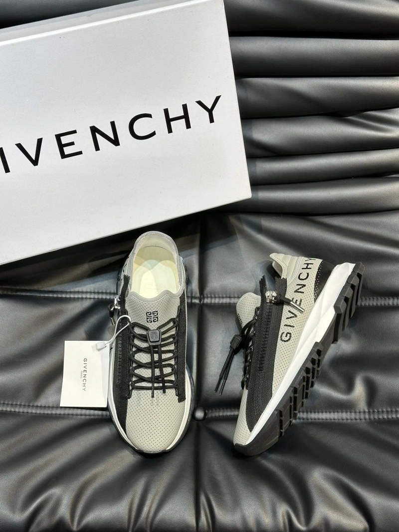 Gxvxnchy Sneakers Functional 154279