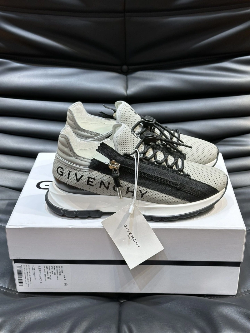 Gxvxnchy Sneakers Functional 154279