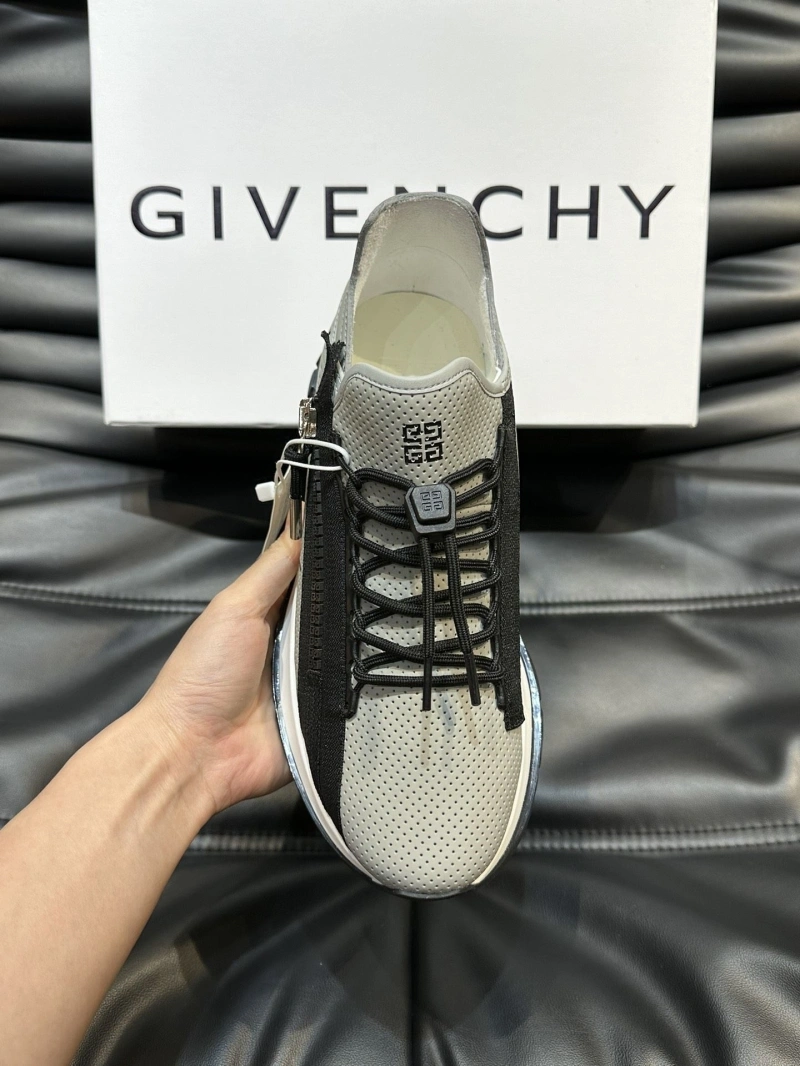 Gxvxnchy Sneakers Functional 154279