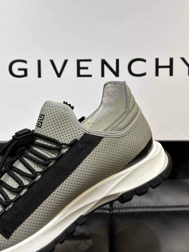 Gxvxnchy Sneakers Functional 154279