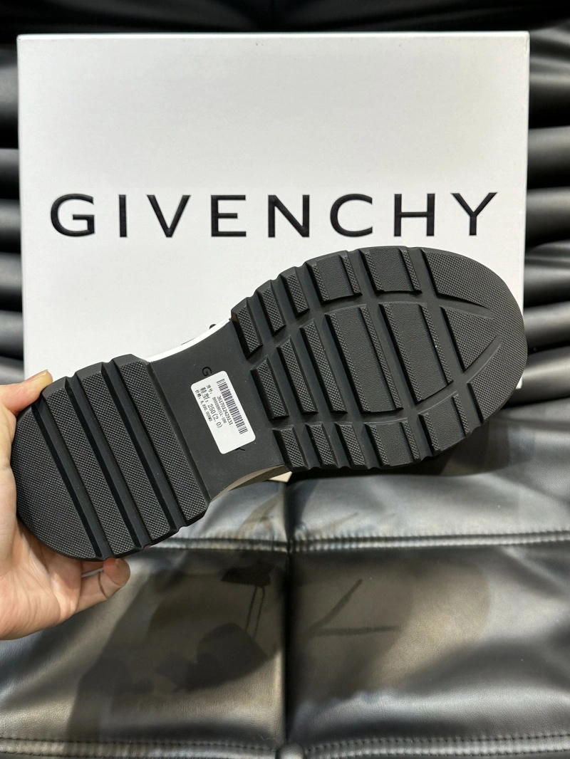 Gxvxnchy Sneakers Functional 154279