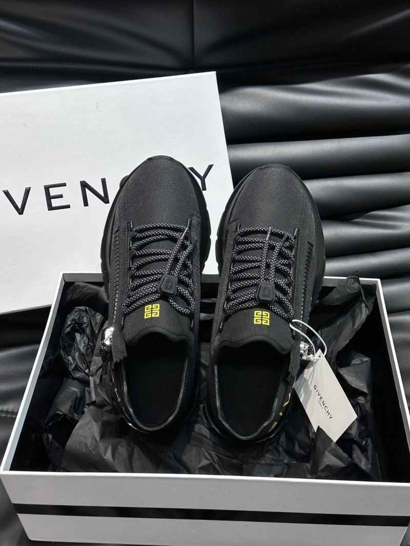 Gxvxnchy Sneakers Flexible 154272