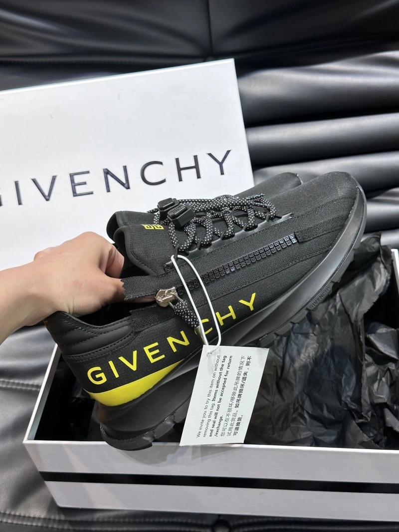 Gxvxnchy Sneakers Flexible 154272