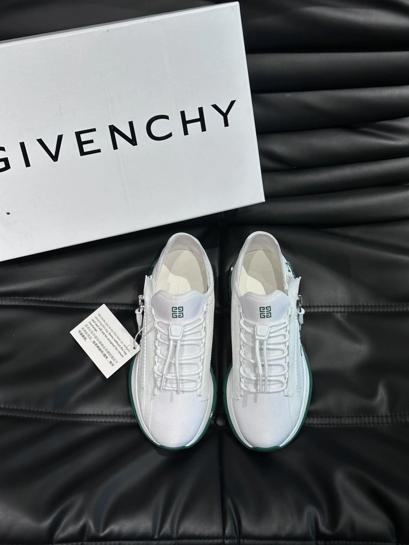Stylish Gxvxnchy Sneakers 154269